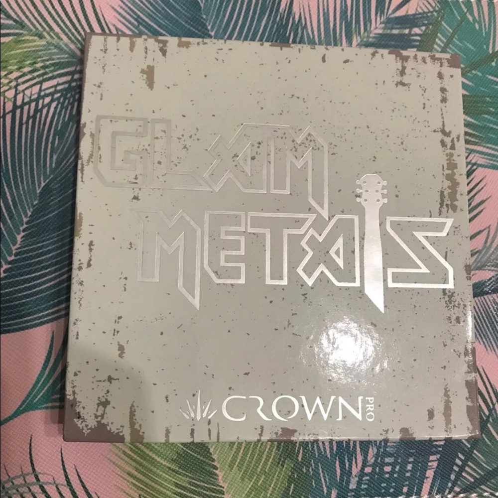 Crown Metals Eye Shadow Palette